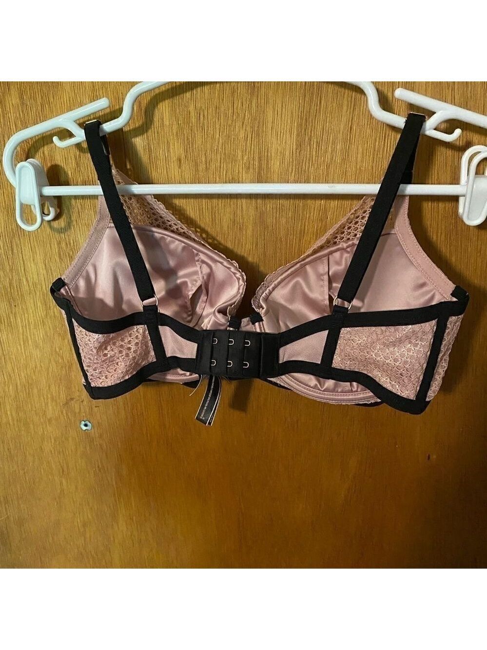 Vs bra - Picture 2 of 3